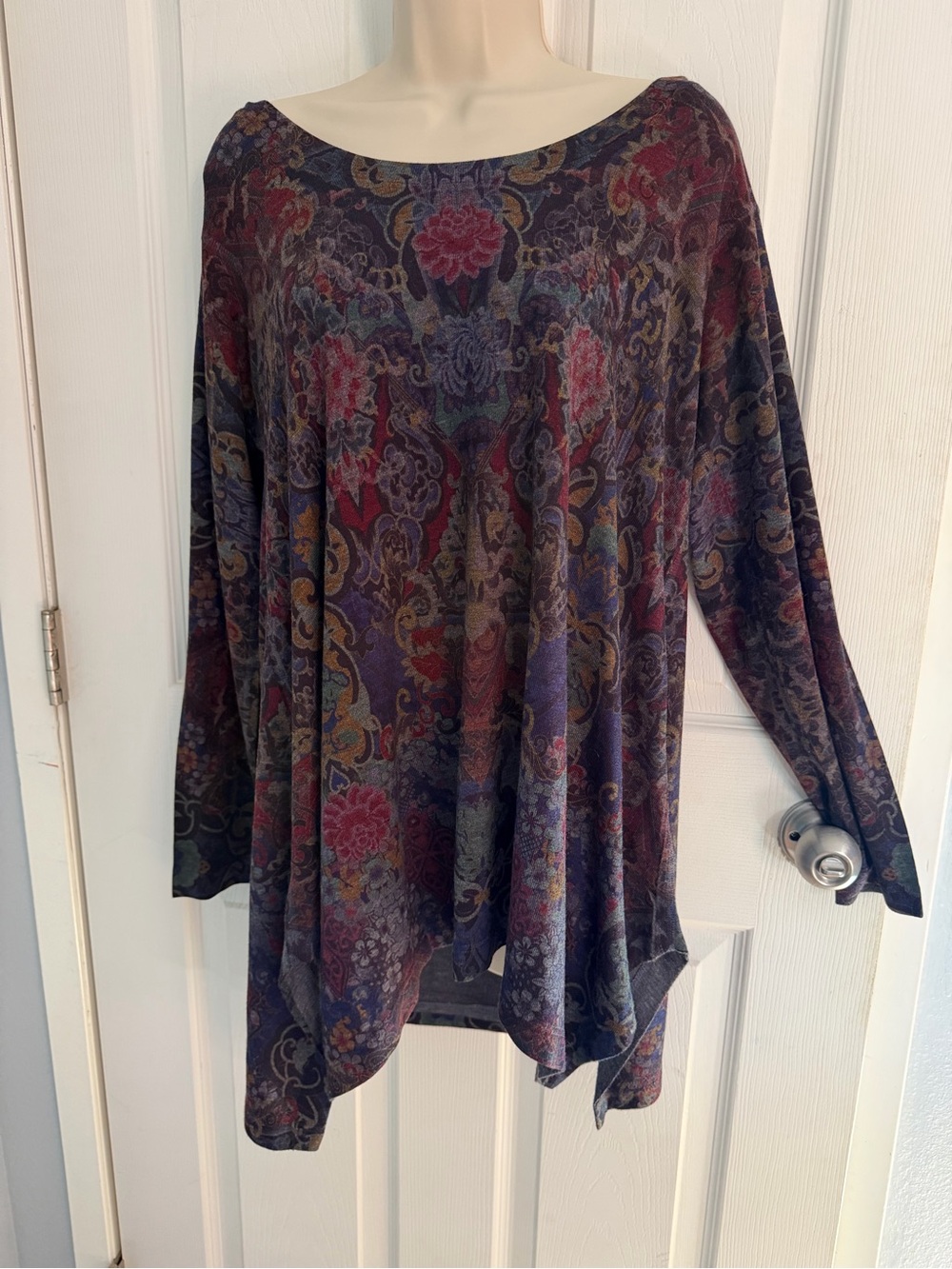 Sof Paisley Floral Long-Sleeve Swing Top in Black, Purple and Burgundy